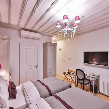 9 Doors (adults Only) 3*