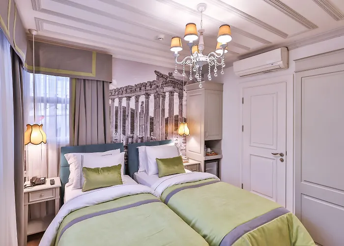 9 Doors (adults Only) 3*