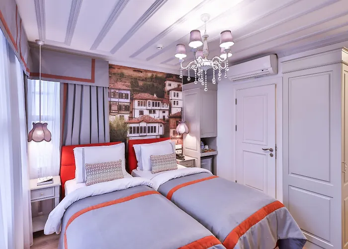 9 Doors (adults Only) 3*