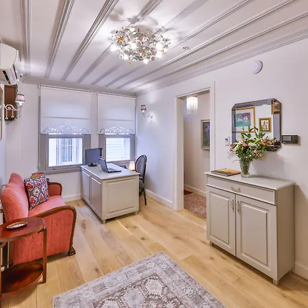 9 Doors (adults Only) Hotel