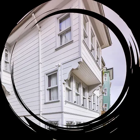 9 Doors (adults Only) 3*