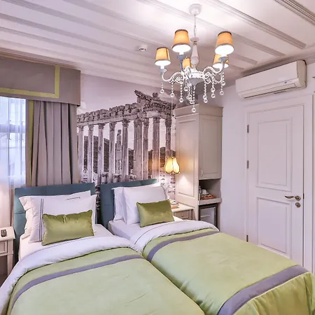 9 Doors (adults Only) 3*