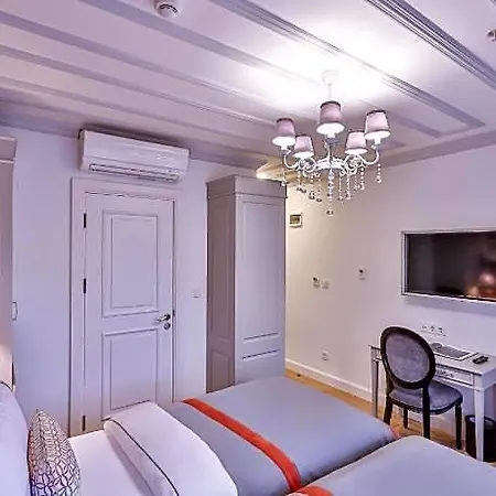 Hotel 9 Doors (adults Only)