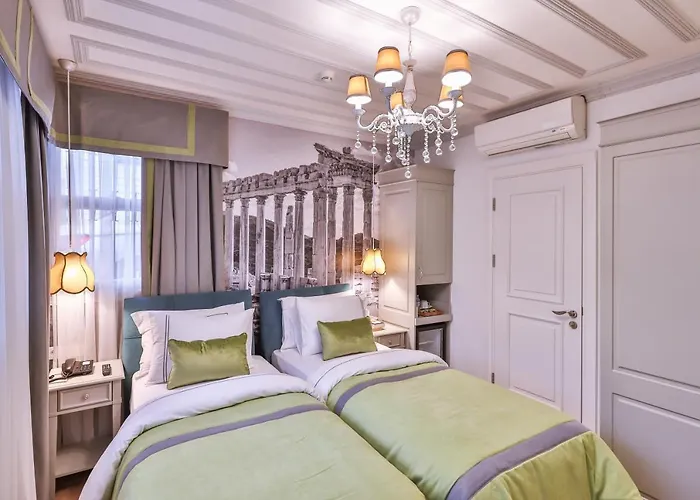 9 Doors (adults Only)