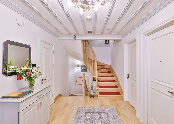 9 Doors (adults Only) 3*