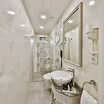 9 Doors (adults Only) Hotel 3*