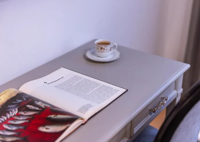 9 Doors (adults Only)